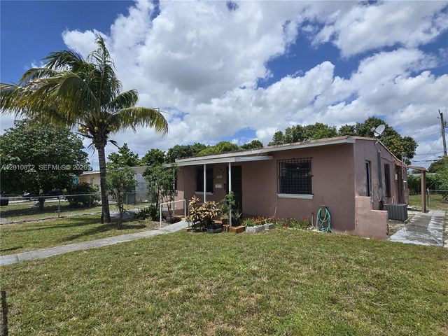 1051 E 18th St, Hialeah, FL 33013