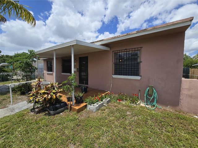 1051 E 18th St, Hialeah, FL 33013