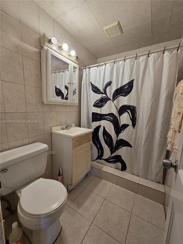1051 E 18th St, Hialeah, FL 33013