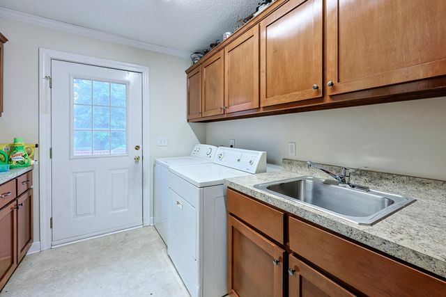 6652 Old Mullins Rd., Nichols, SC 29581