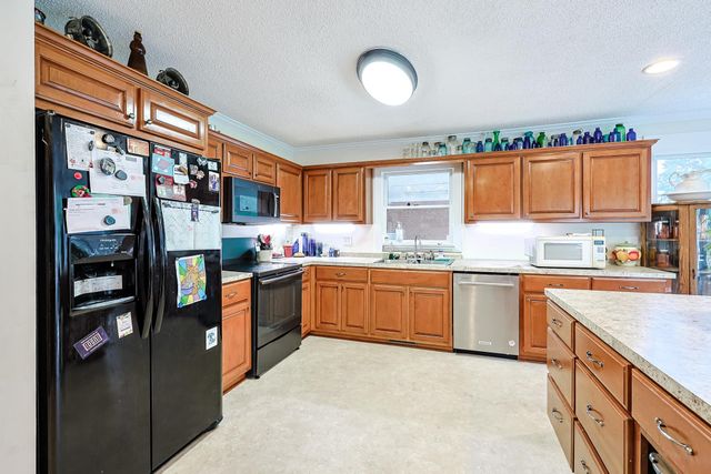 6652 Old Mullins Rd., Nichols, SC 29581