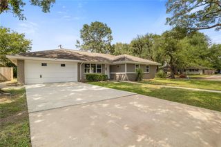 5502 Dawnridge Drive, Houston, TX 77035