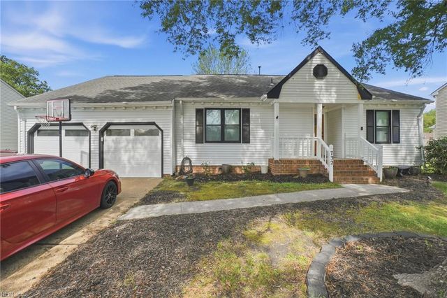 732 Willow Bend DR, Chesapeake, VA 23323