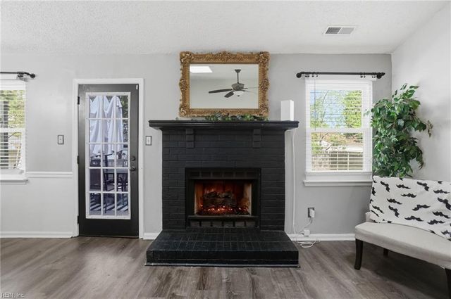 732 Willow Bend DR, Chesapeake, VA 23323