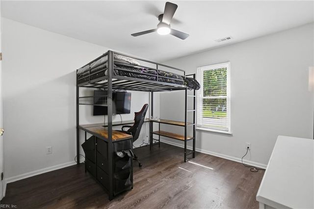 732 Willow Bend DR, Chesapeake, VA 23323