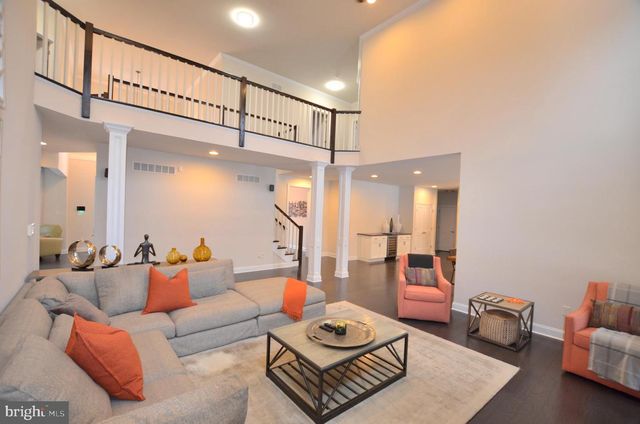 1611 BRACKENVILLE RD, Hockessin, DE 19707