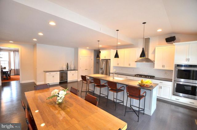 1611 BRACKENVILLE RD, Hockessin, DE 19707