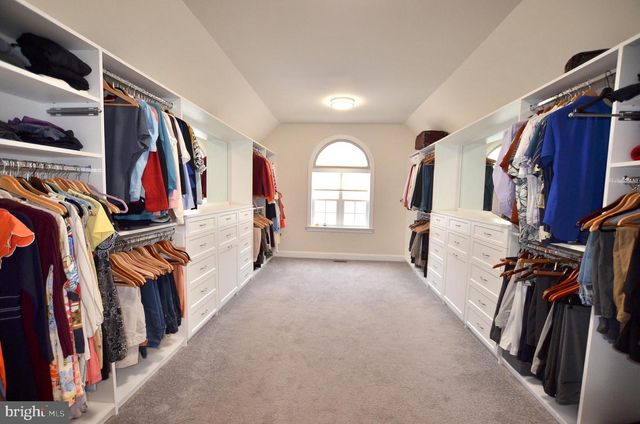 1611 BRACKENVILLE RD, Hockessin, DE 19707