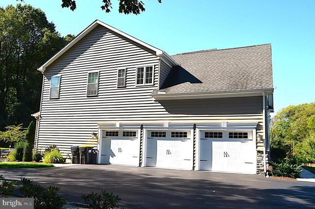 1611 BRACKENVILLE RD, Hockessin, DE 19707