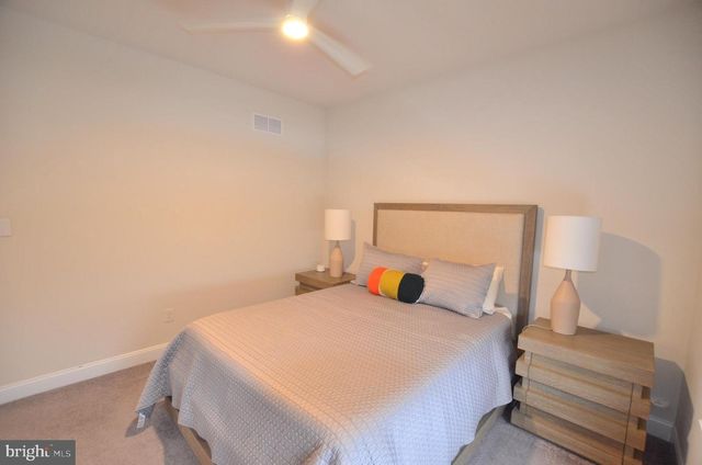 1611 BRACKENVILLE RD, Hockessin, DE 19707