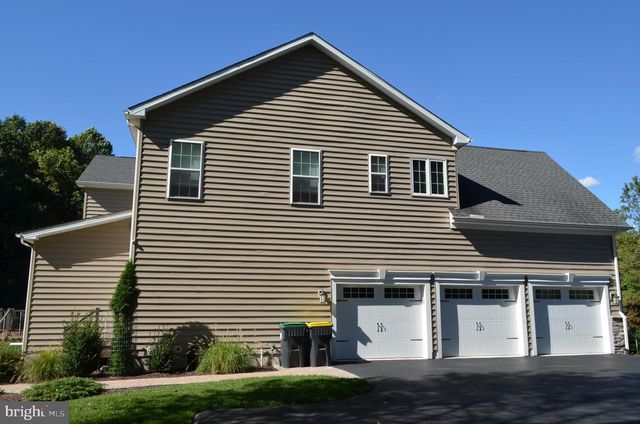 1611 BRACKENVILLE RD, Hockessin, DE 19707