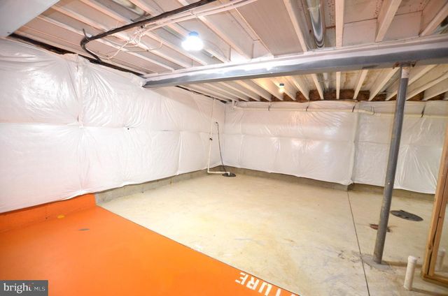 1611 BRACKENVILLE RD, Hockessin, DE 19707