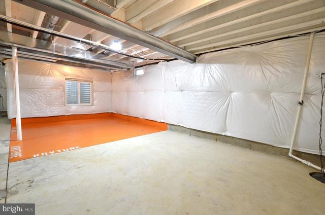 1611 BRACKENVILLE RD, Hockessin, DE 19707