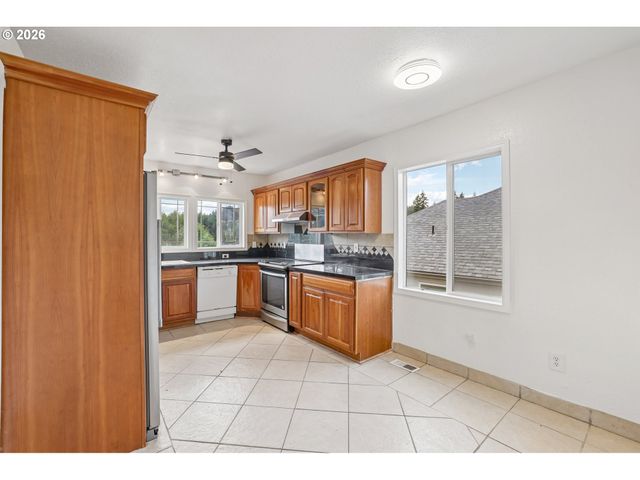 11570 Se VERNS Way, Happy Valley, OR 97086