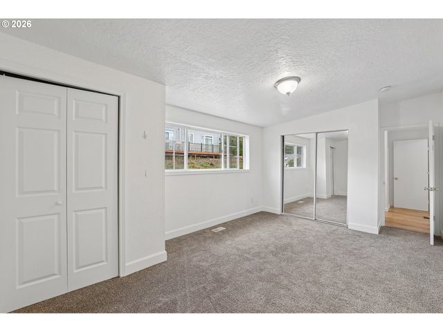 11570 Se VERNS Way, Happy Valley, OR 97086