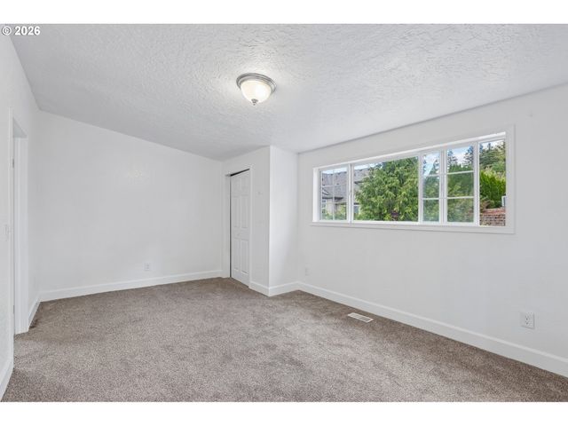 11570 Se VERNS Way, Happy Valley, OR 97086