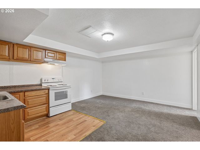 11570 Se VERNS Way, Happy Valley, OR 97086