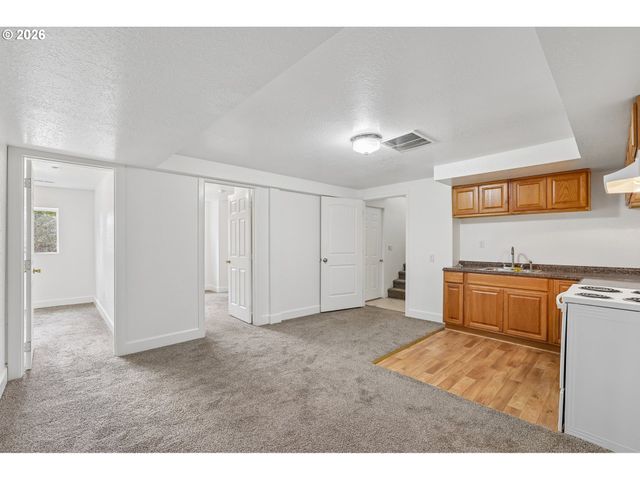 11570 Se VERNS Way, Happy Valley, OR 97086