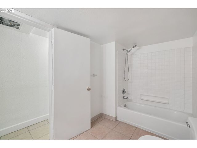 11570 Se VERNS Way, Happy Valley, OR 97086