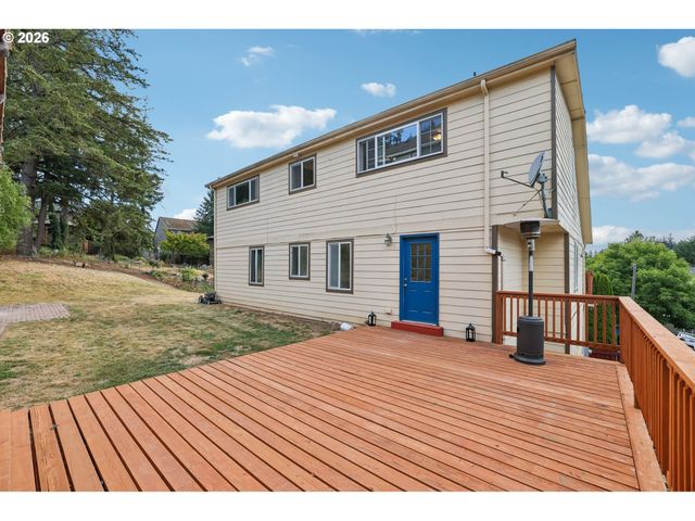 11570 Se VERNS Way, Happy Valley, OR 97086