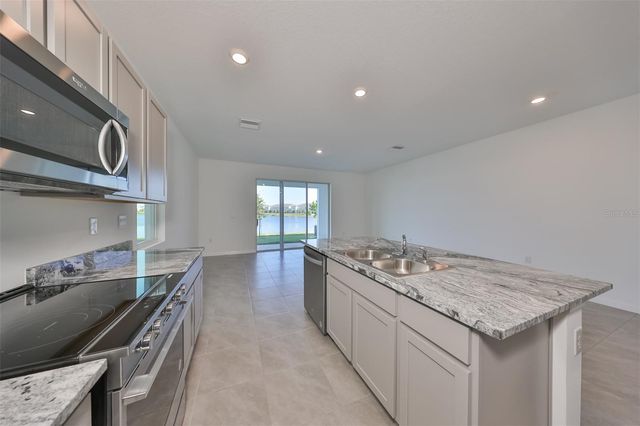 379 MANGROVE SHADE CIRCLE, Apollo Beach, FL 33572