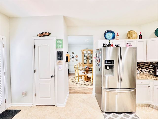 1216 St James Pl, Loganville, GA 30052