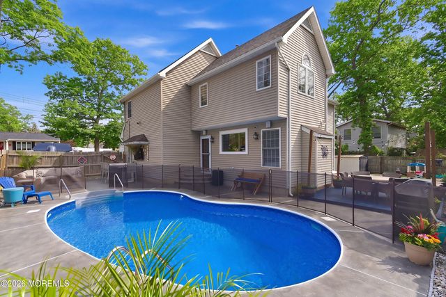 335 Iroquois Drive, Brick, NJ 08724