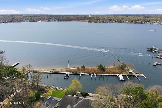 335 Iroquois Drive, Brick, NJ 08724