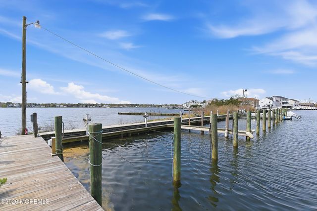 335 Iroquois Drive, Brick, NJ 08724