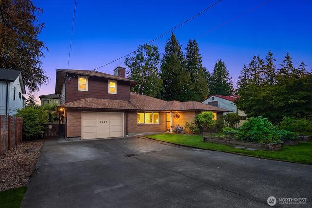 3229 NE 87th Street, Seattle, WA 98115