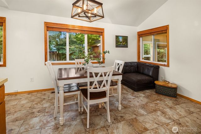 3229 NE 87th Street, Seattle, WA 98115