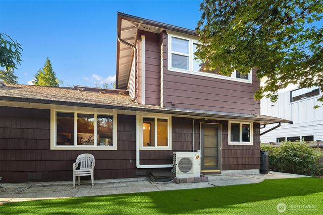 3229 NE 87th Street, Seattle, WA 98115