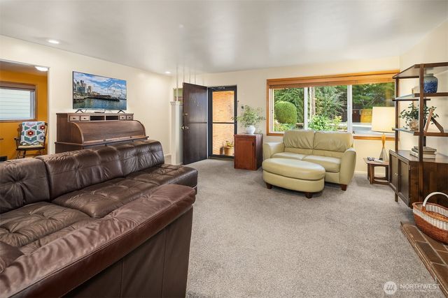 3229 NE 87th Street, Seattle, WA 98115