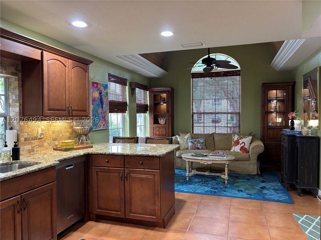 61 Via Del Corso -, Palm Beach Gardens, FL 33418