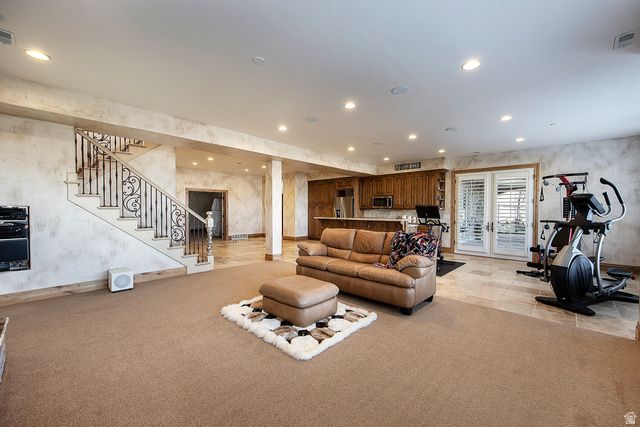 802 EAGLEPOINTE DR, North Salt Lake, UT 84054