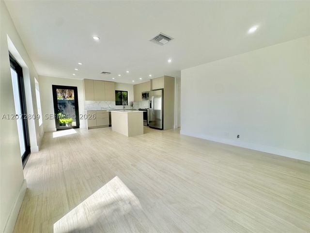 1610 NE 17th Ave 1610, Fort Lauderdale, FL 33305
