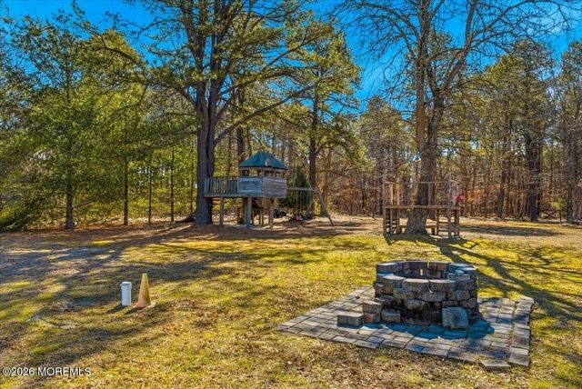 629 W Commodore Boulevard, Jackson, NJ 08527
