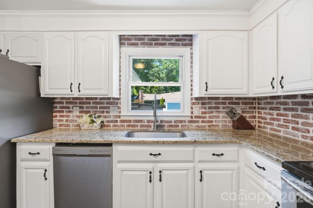 3818 Wild Country Way, Gastonia, NC 28054