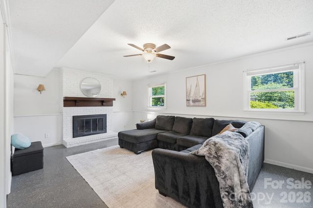 3818 Wild Country Way, Gastonia, NC 28054