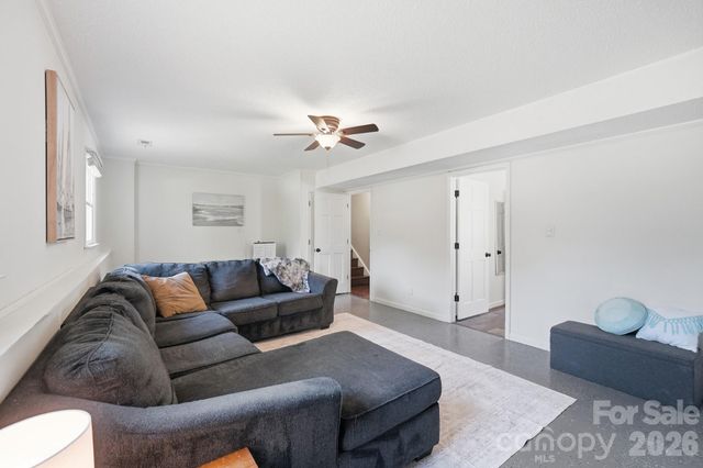 3818 Wild Country Way, Gastonia, NC 28054