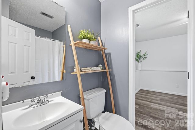 3818 Wild Country Way, Gastonia, NC 28054