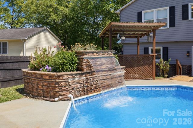 3818 Wild Country Way, Gastonia, NC 28054
