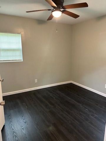 306 Grant Circle, Mobile, AL 36610