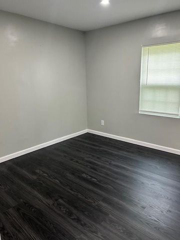 306 Grant Circle, Mobile, AL 36610
