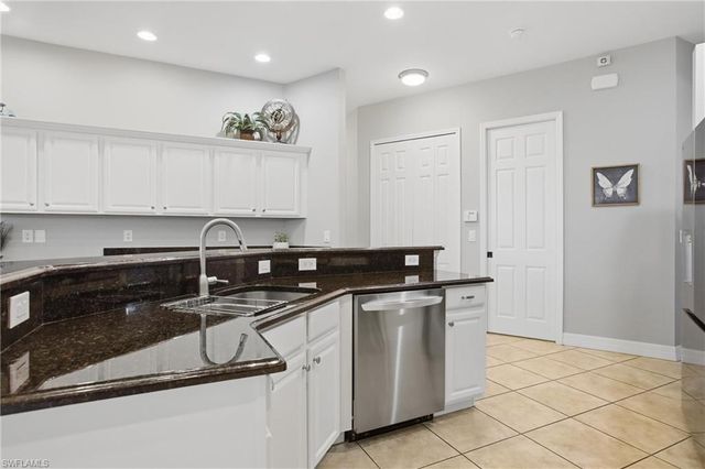 2400 SW 39th TER, Cape Coral, FL 33914
