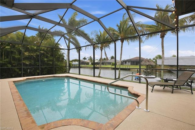 2400 SW 39th TER, Cape Coral, FL 33914