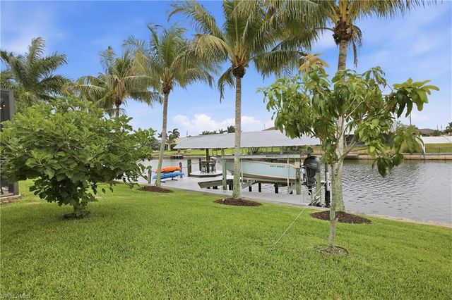 2400 SW 39th TER, Cape Coral, FL 33914