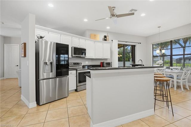 2400 SW 39th TER, Cape Coral, FL 33914