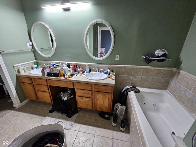 1451 Red Dunes Run, Avon, IN 46123