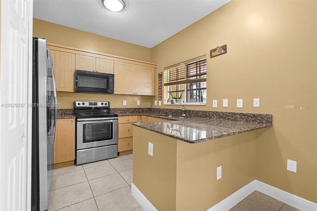 1396 W 30th St, Hialeah, FL 33012